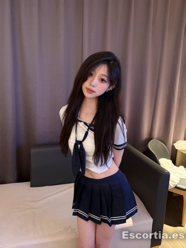 Puta asiatica 23 escort Madrid
