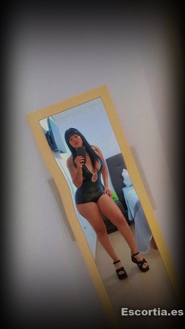 Andrea photo 3