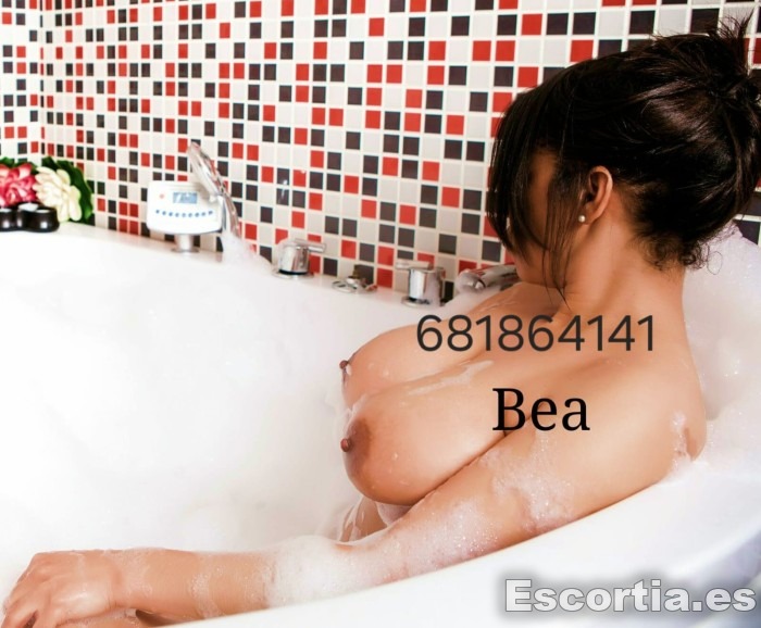 Beatriz photo 3