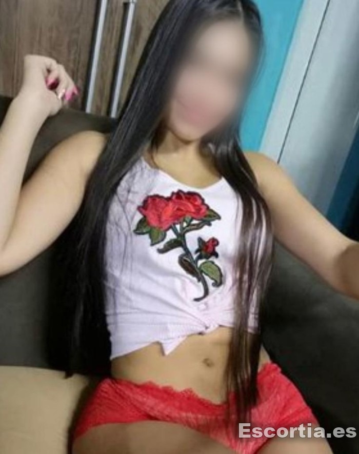 Nicoly photo 2