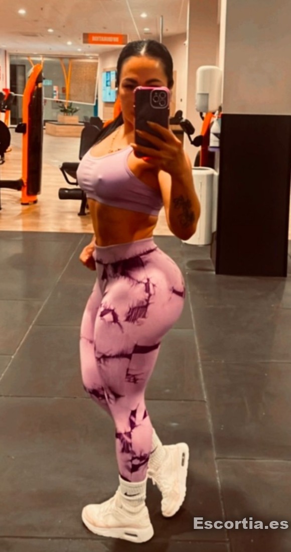 Señorita colombiana 28 escort Madrid