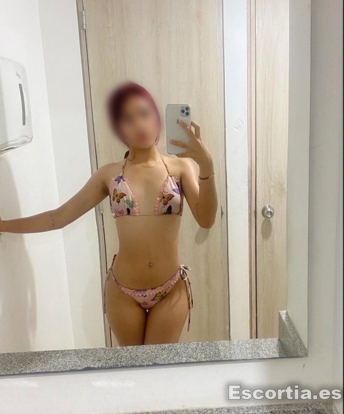 Samantha photo 2
