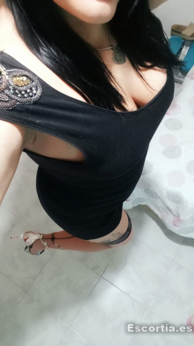 Señorita latina 45 escort Madrid