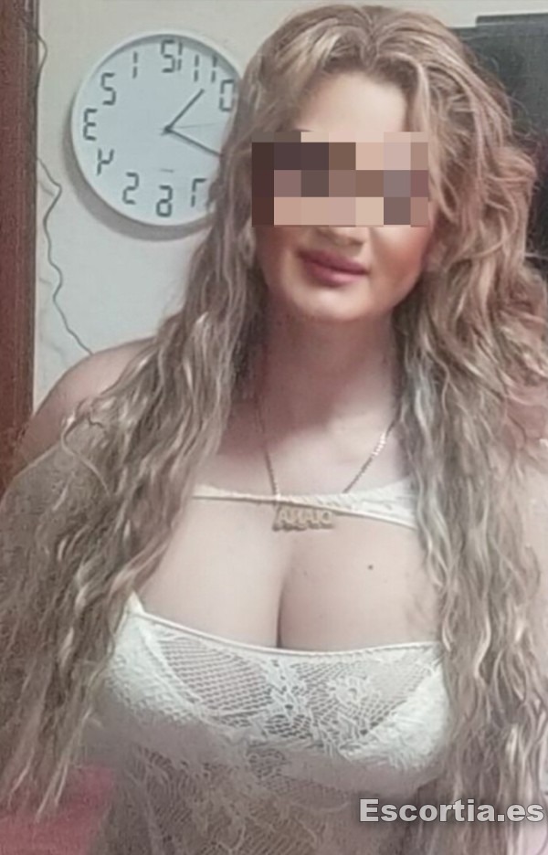 Escort latina 43 photo 2
