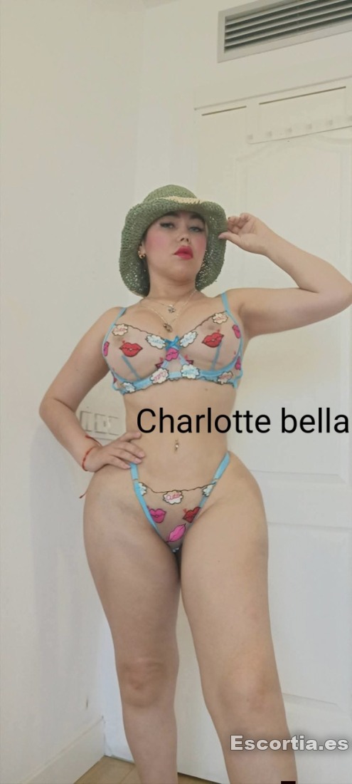 Charlotte photo 5