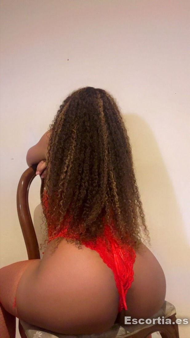 Mónica photo 3