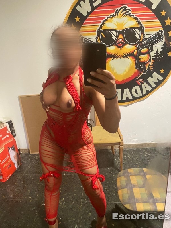 Señorita brasileña 35 escort Barcelona