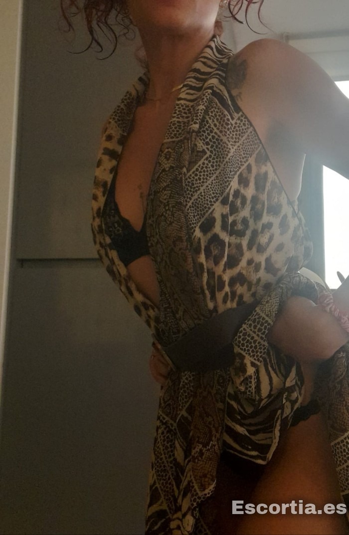 Lolavalenciana photo 2