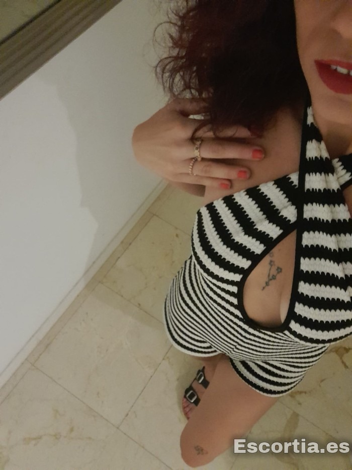 Lolavalenciana photo 3