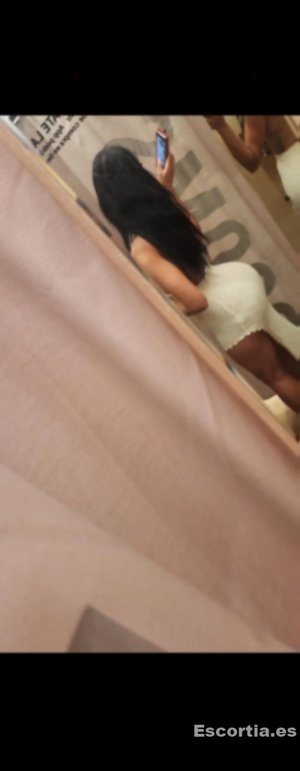 Escort latina 27 photo 3