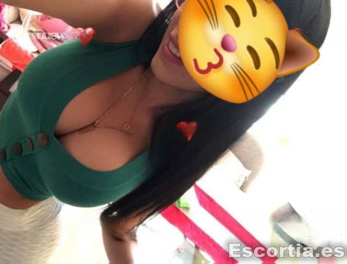 Escort latina 27 photo 6