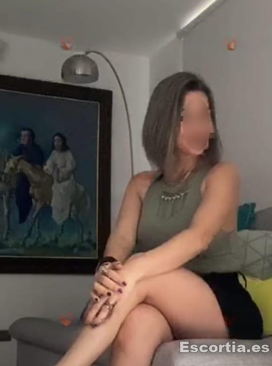 Marta escort Teruel