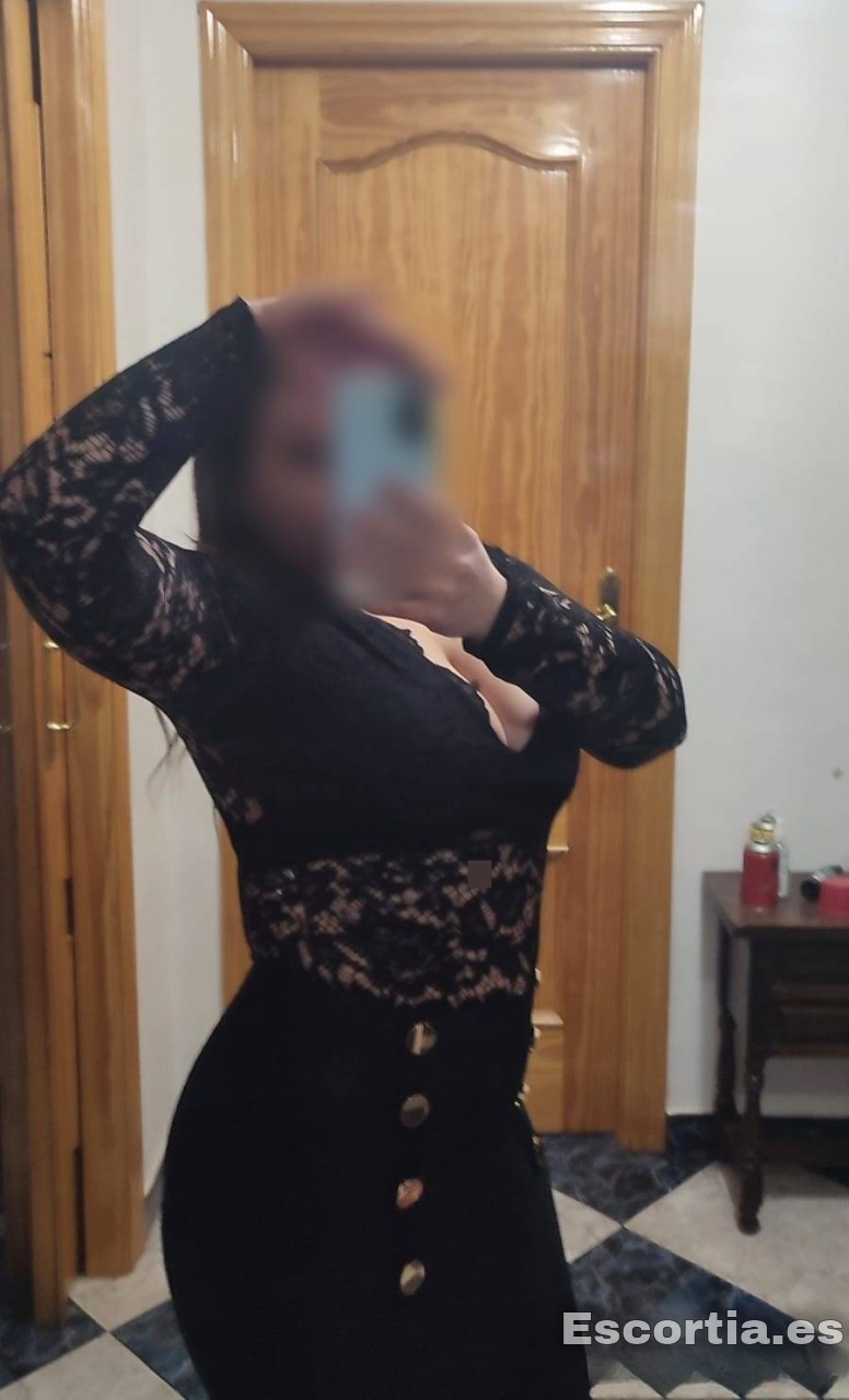 Andaluza Miriam escort Palencia