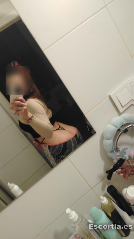 Claudia photo 3