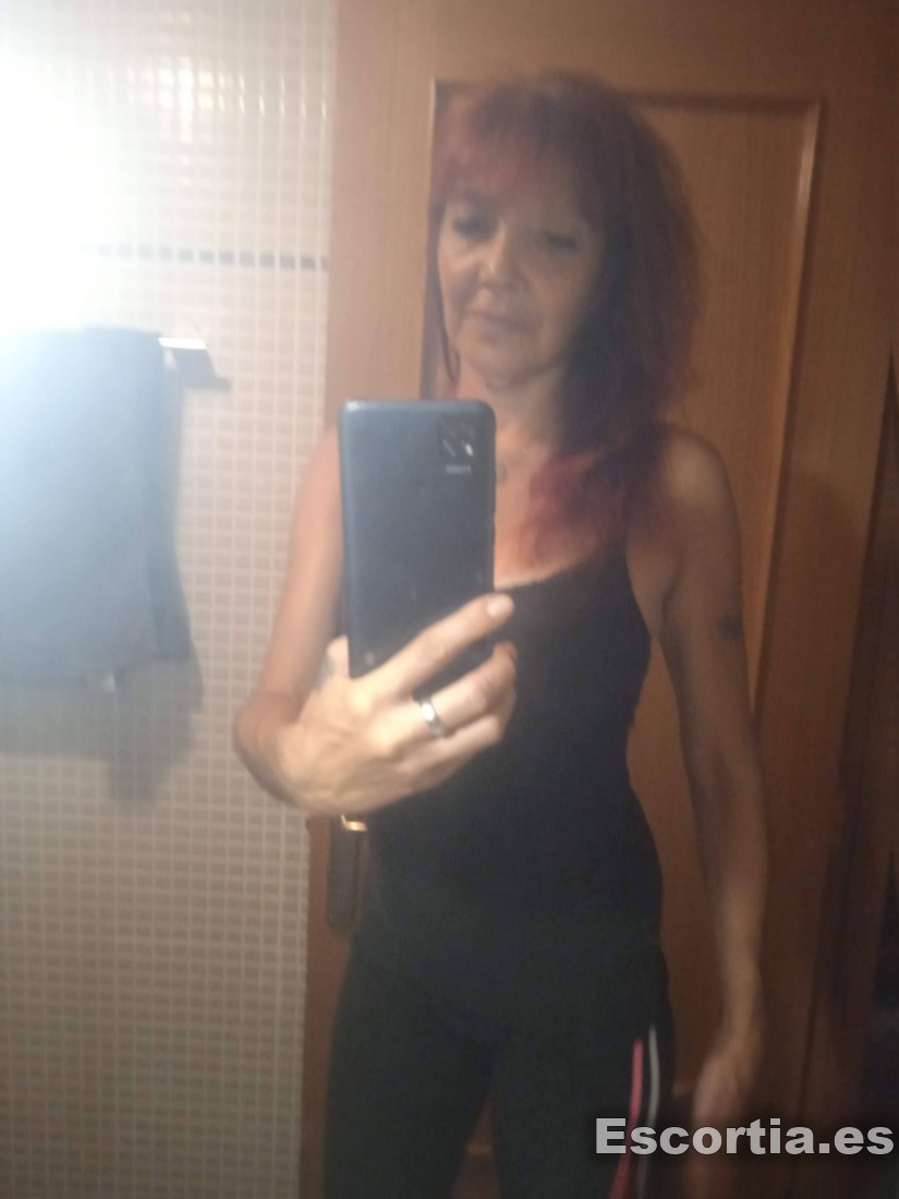 Caty photo 2