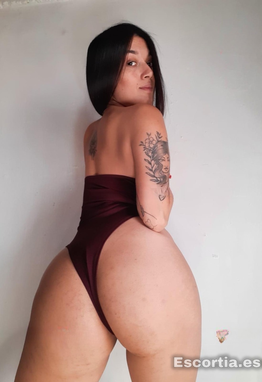 Camila photo 2