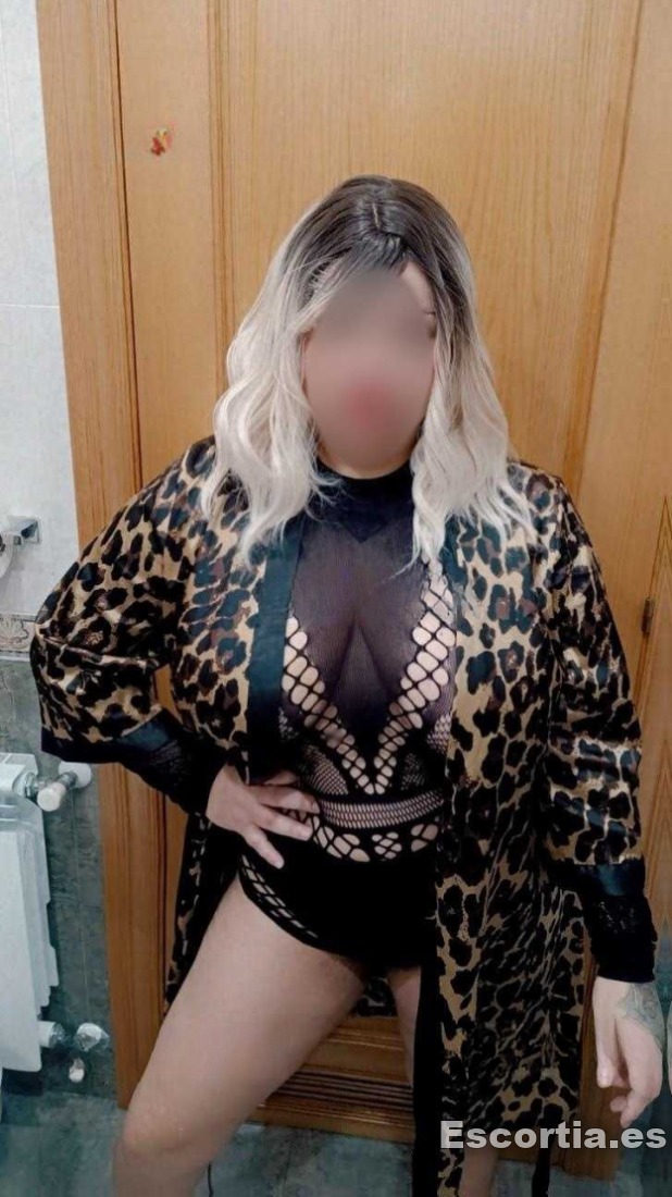 Mónica photo 5