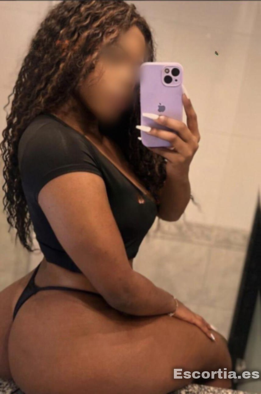 Estella escort Sevilla