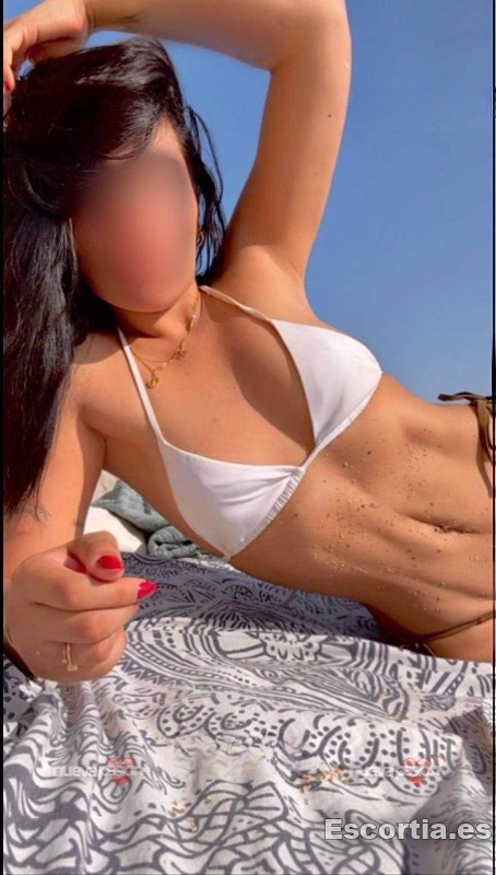 Zoe photo 3