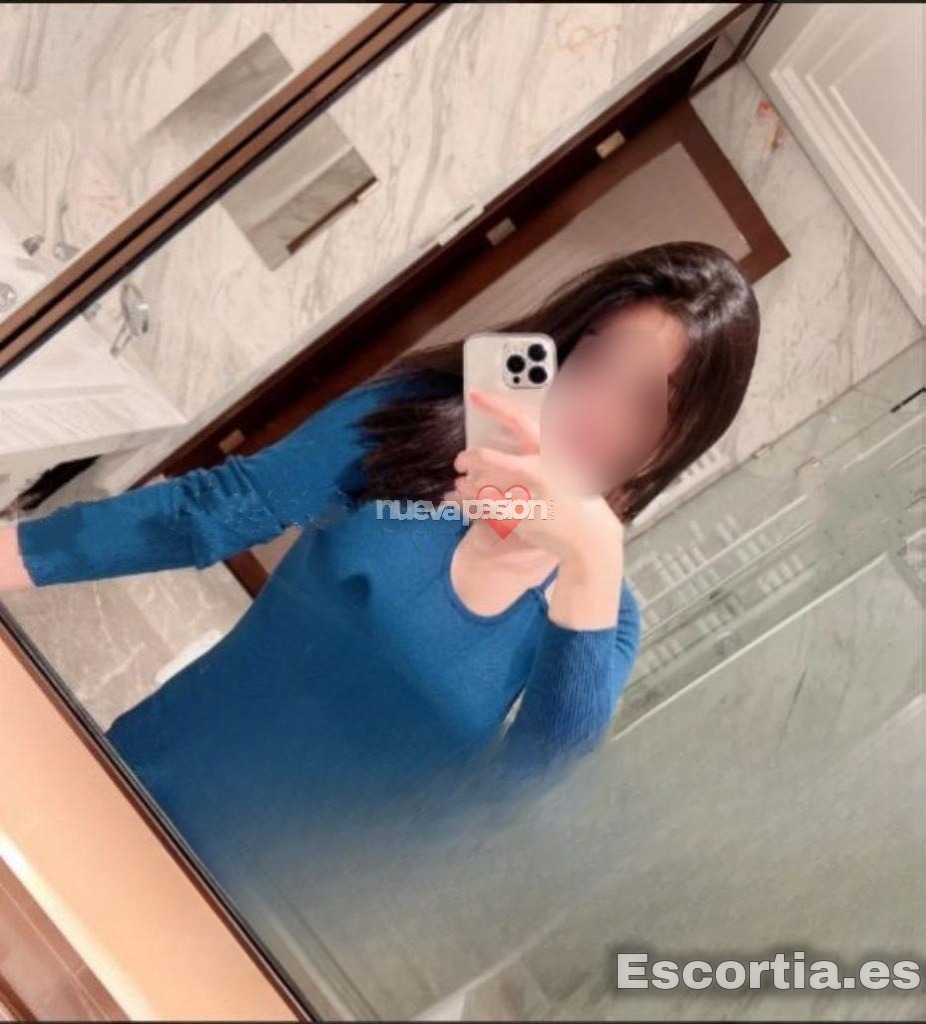 Oriental escort Almería