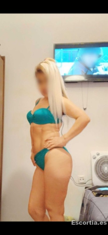 Escort latina 37 photo 6