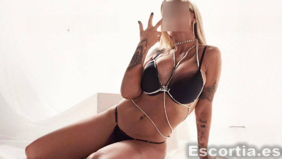 Eva photo 2