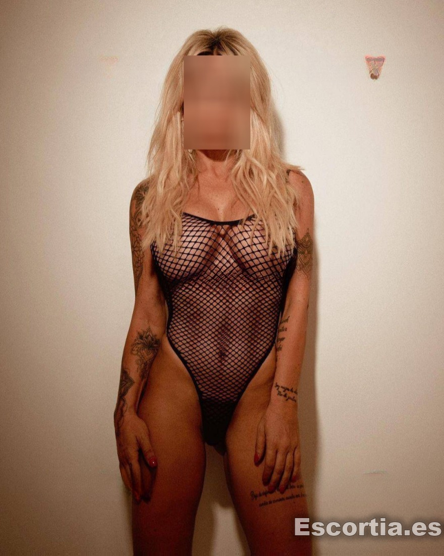 Eva photo 3