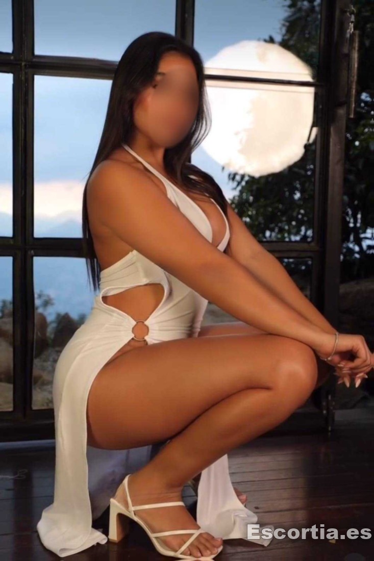 Mia photo 5