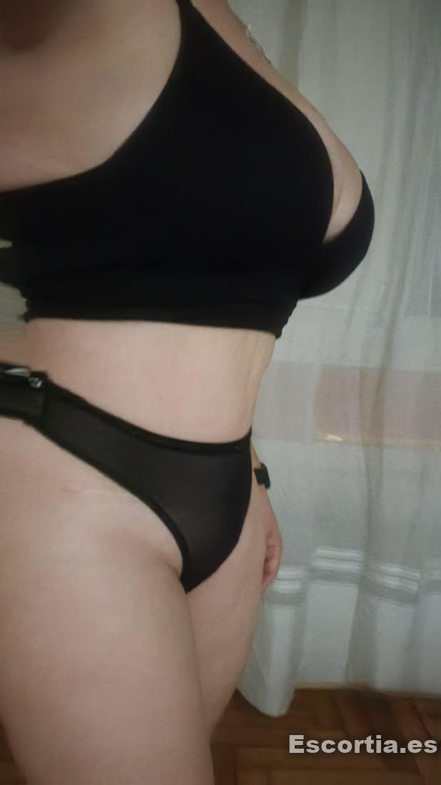 Beatriz photo 2