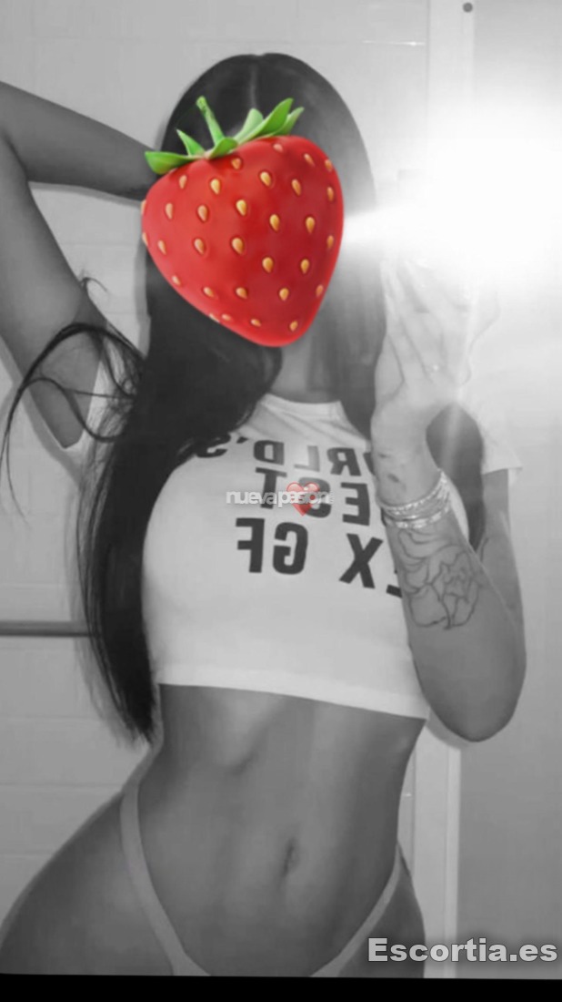 Carlota photo 4