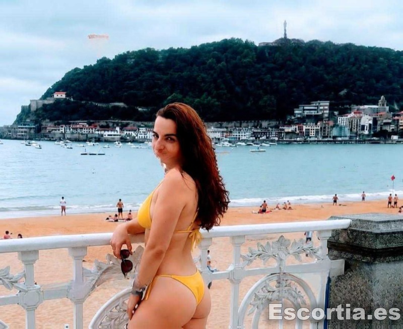 Alisson photo 6