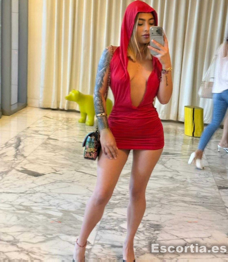 Luna escort Alcoy