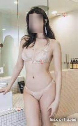 Puta asiatica 25 escort Don Benito
