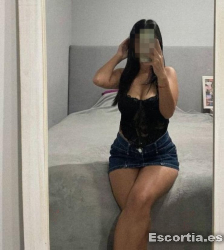 Escort latina 22 photo 5