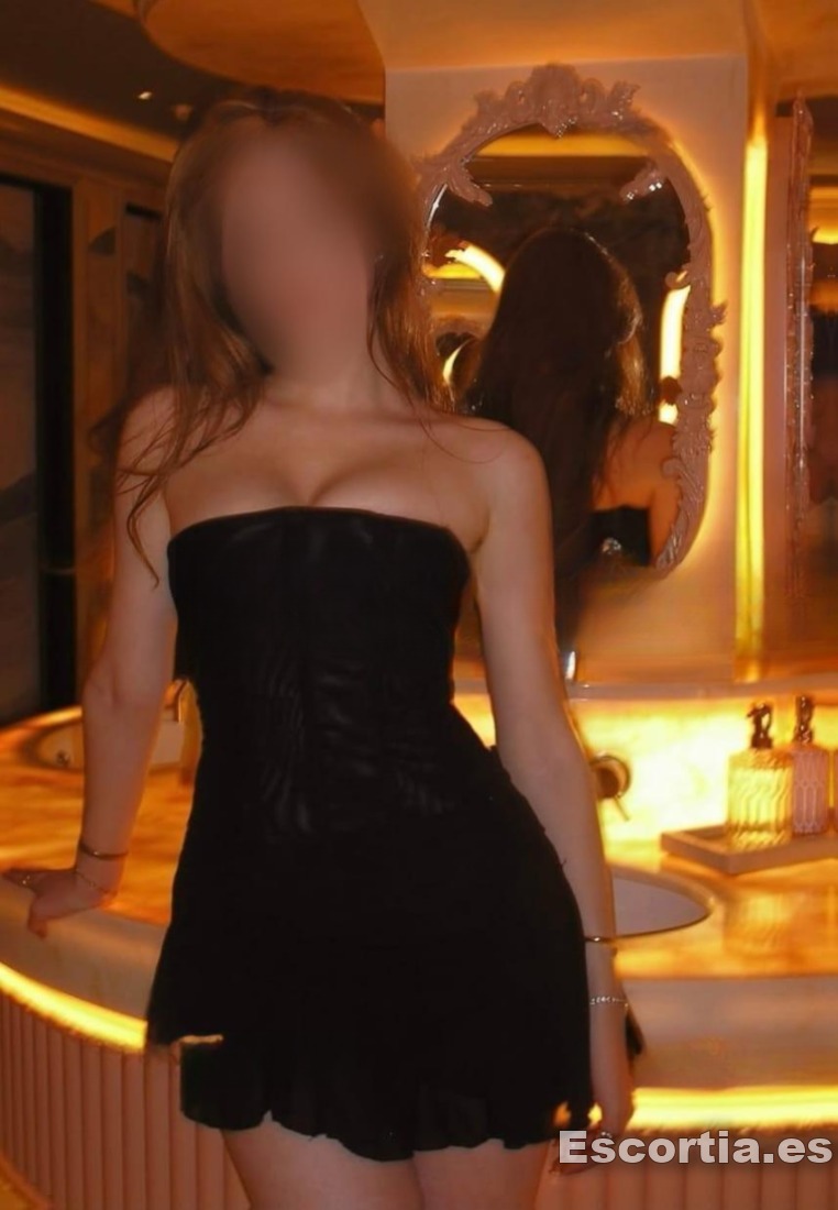 Emma photo 3