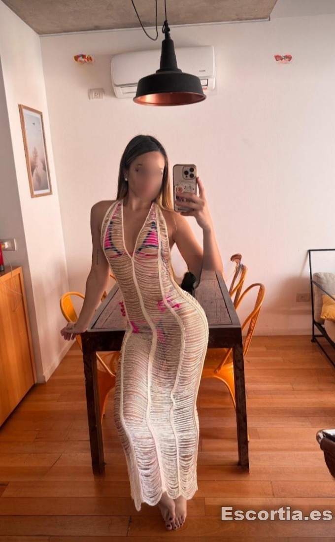 Raquel photo 4