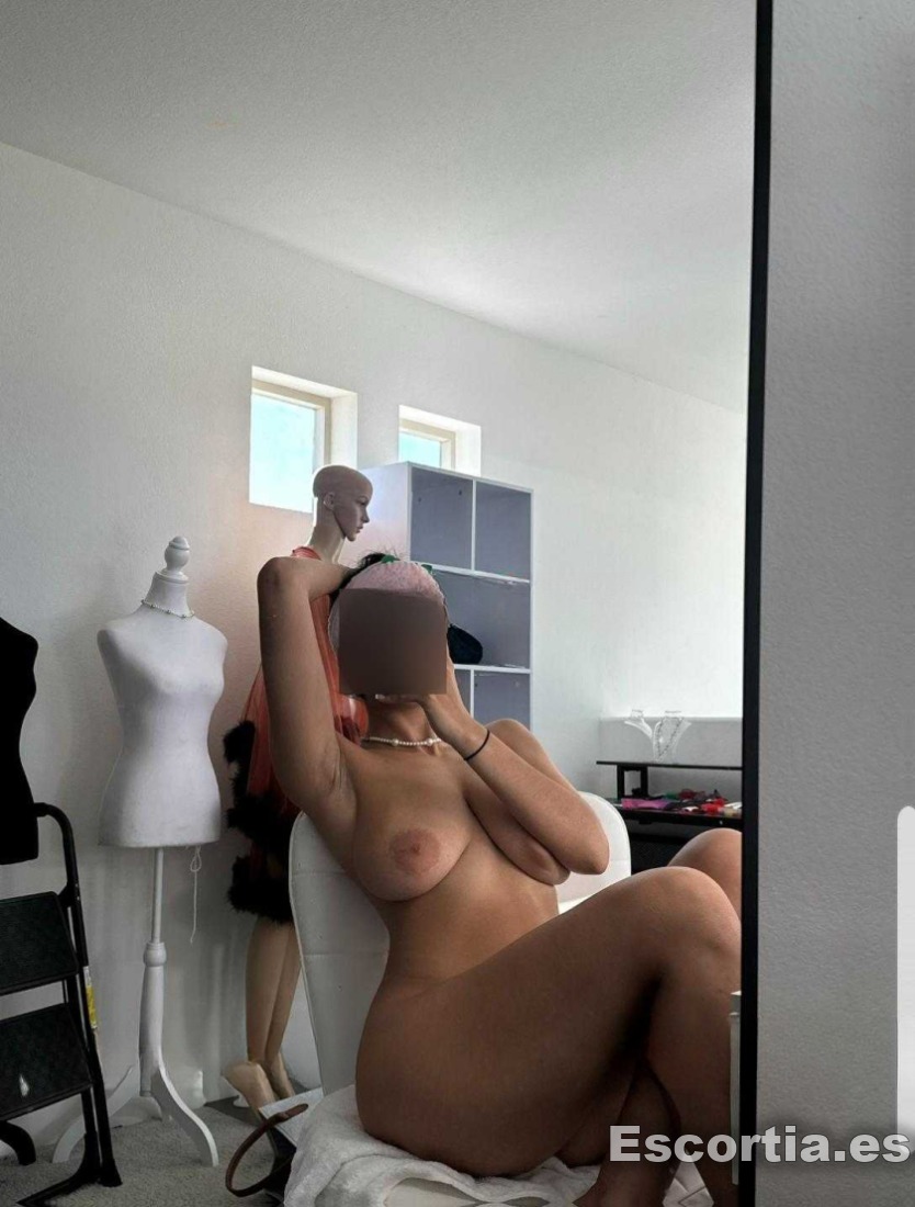 Ariane photo 3