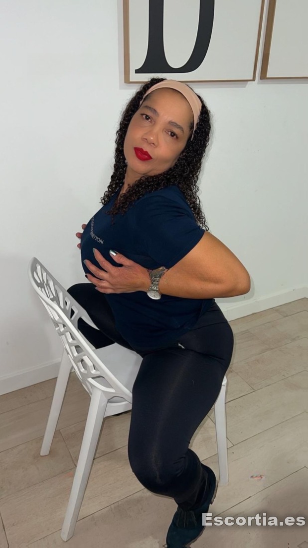 Escort colombiana 40 photo 2