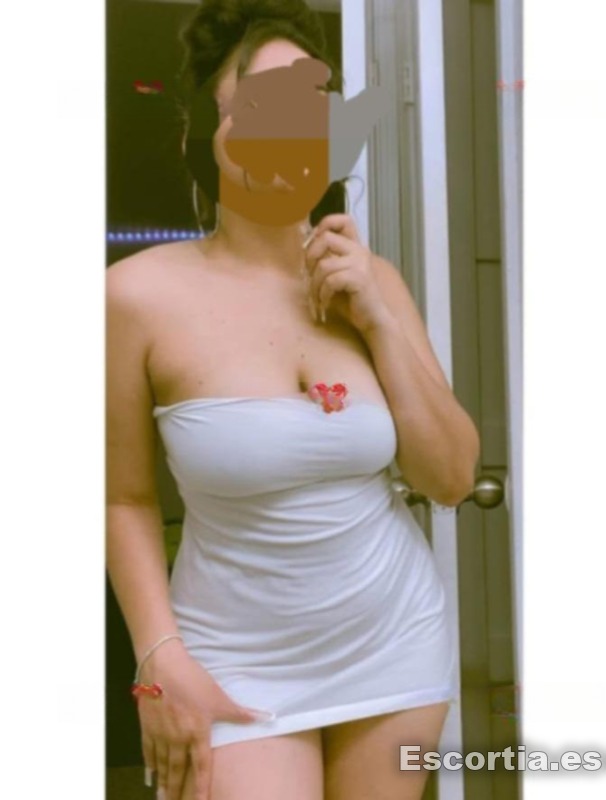 Monica photo 10