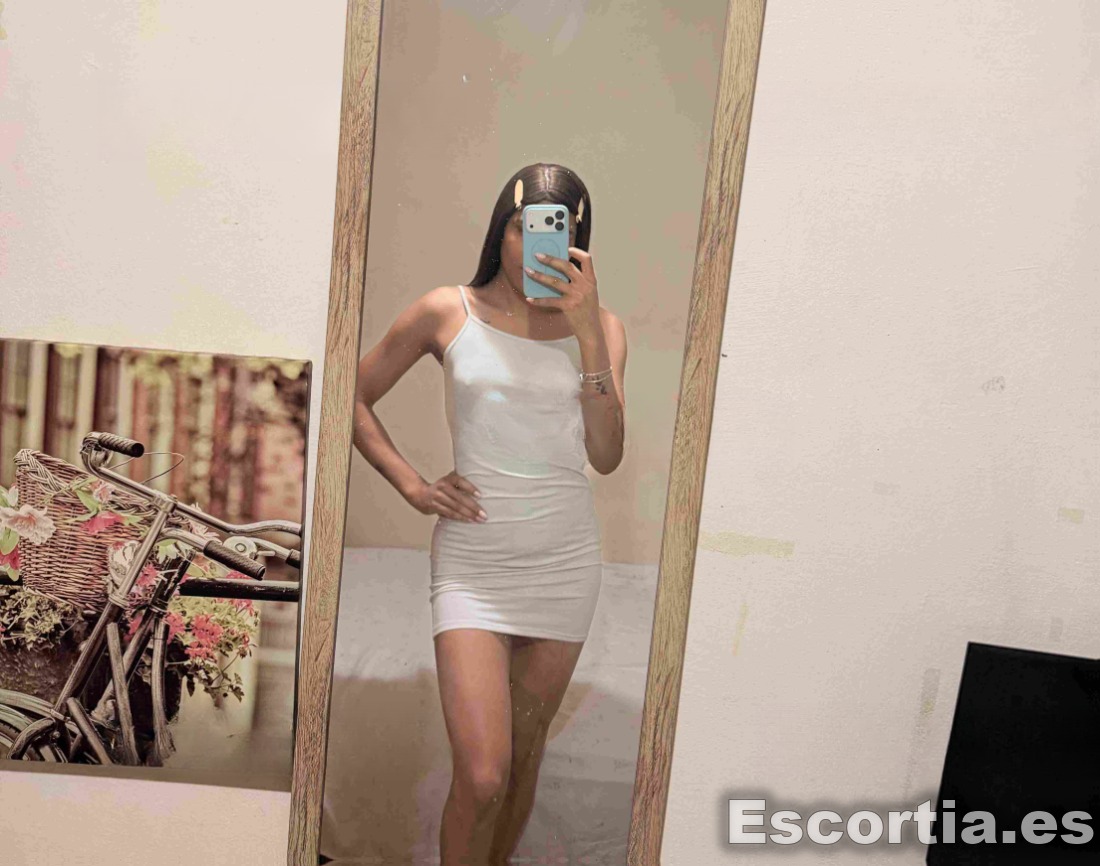 Danna photo 8