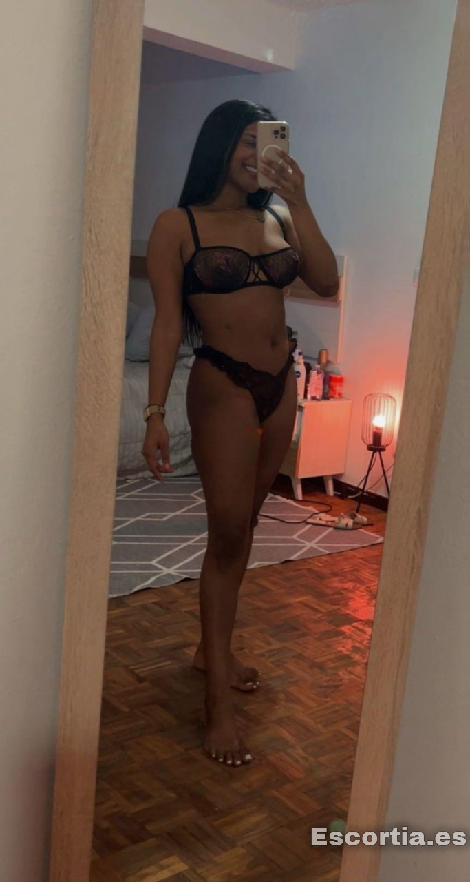 Yinet escort Salou