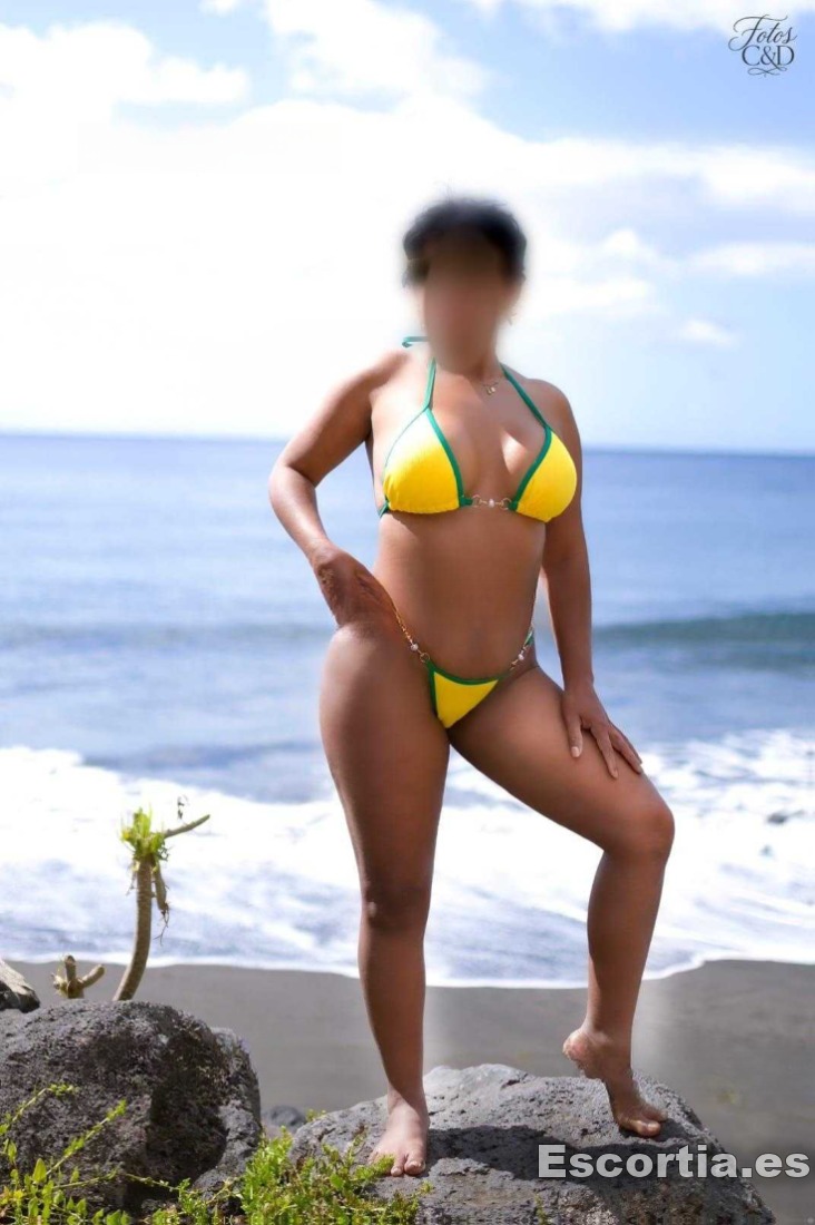 Larissa photo 2