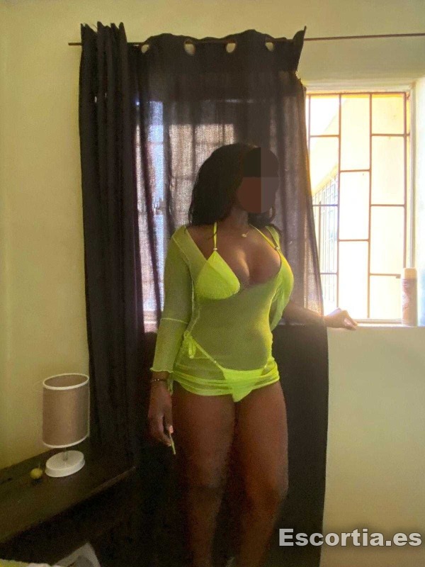 Escort latina 39 photo 4