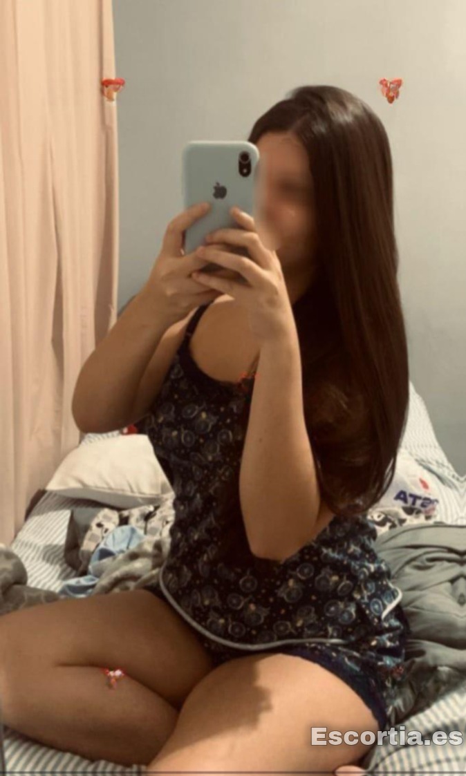 Samantha photo 2