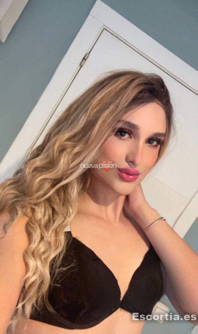 Mariana photo 6