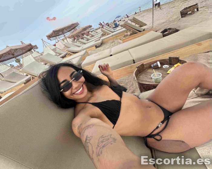 Escort colombiana 21 photo 8