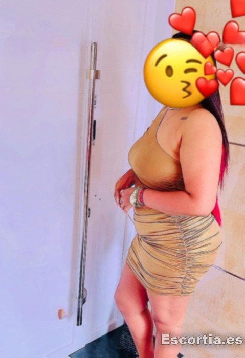 Mia photo 3