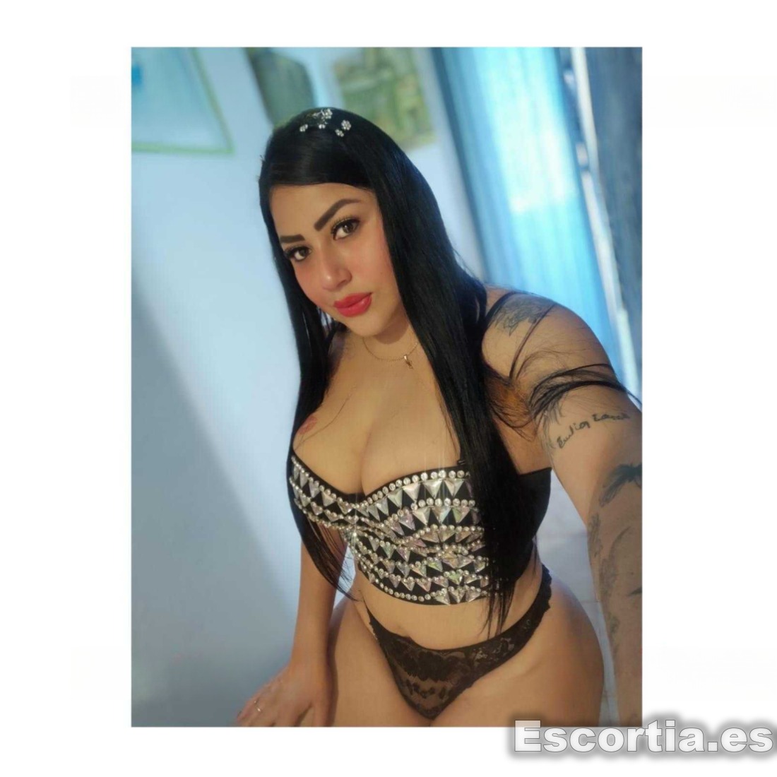 Señorita 28 photo 4