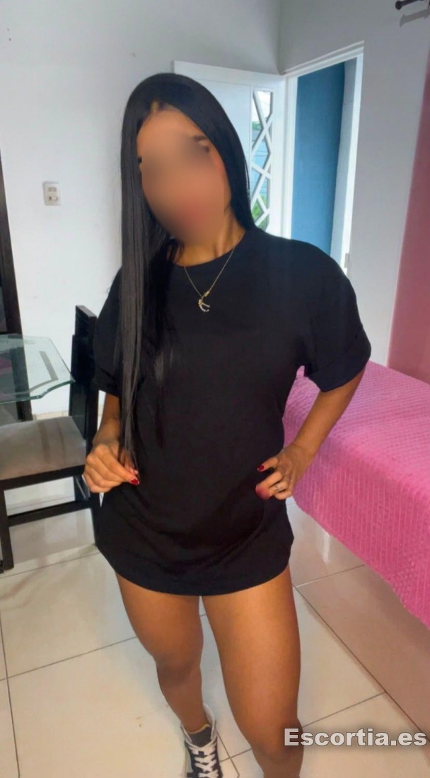 Camila photo 2