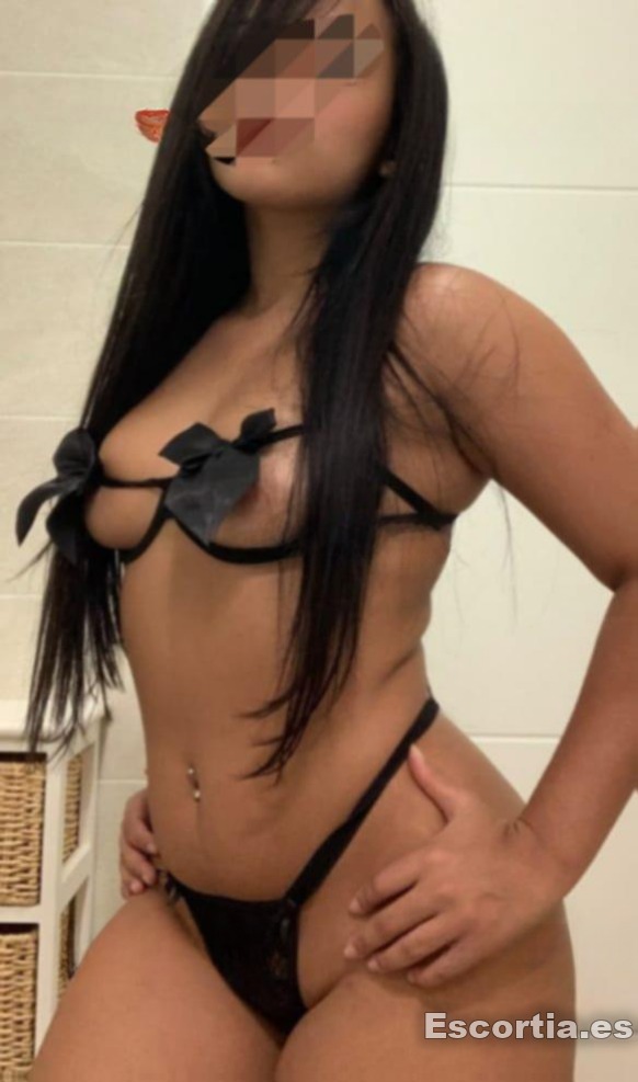 Señorita 25 escort Donostia-San Sebastián